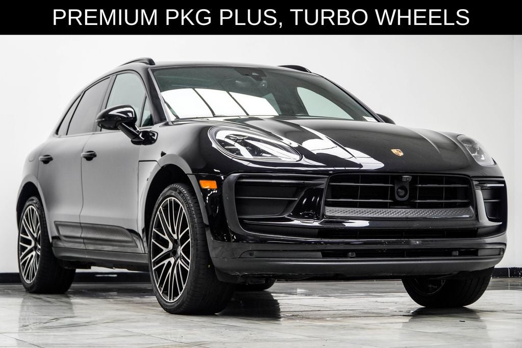 2022 Porsche Macan Base