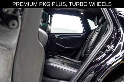 2022 Porsche Macan Base