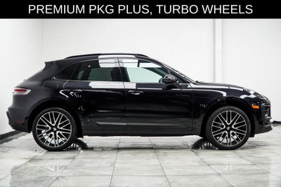 2022 Porsche Macan Base