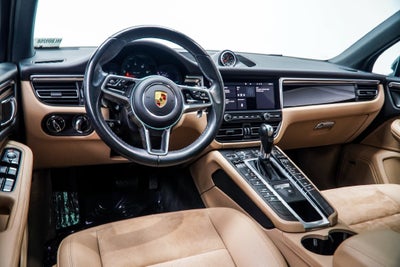 2021 Porsche Macan Base
