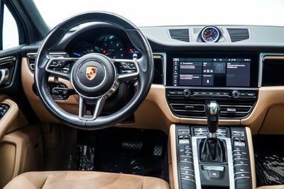 2021 Porsche Macan Base