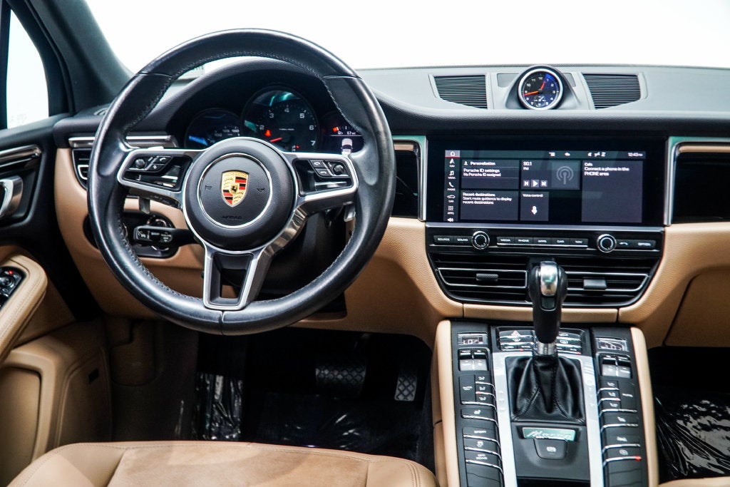 2021 Porsche Macan Base