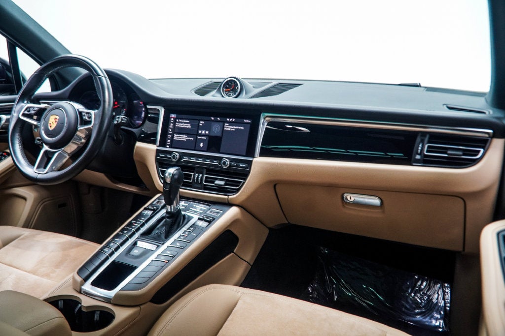 2021 Porsche Macan Base