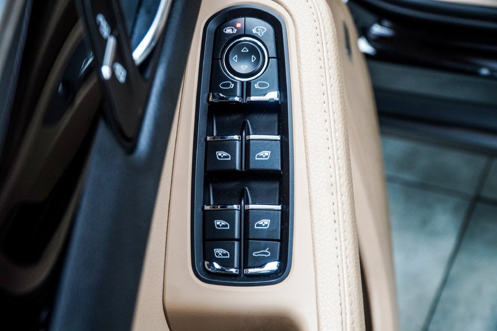 2021 Porsche Macan Base