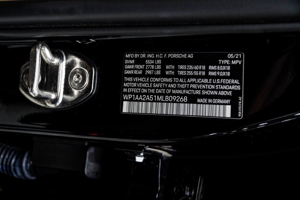 2021 Porsche Macan Base