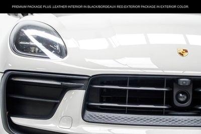 2023 Porsche Macan Base