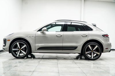 2023 Porsche Macan Base