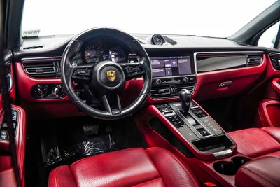 2023 Porsche Macan Base