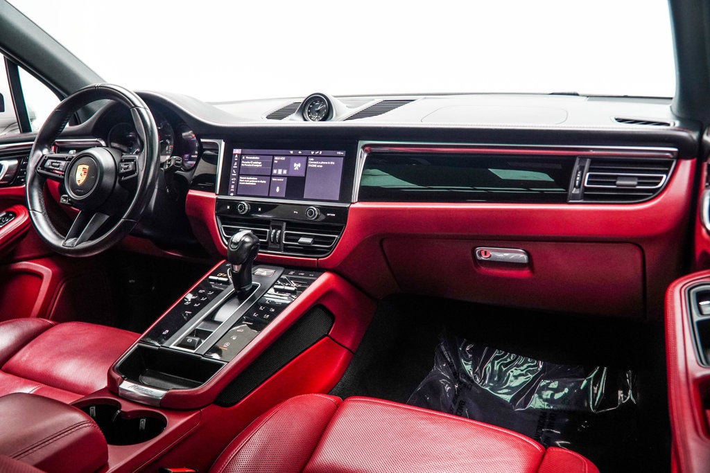 2023 Porsche Macan Base