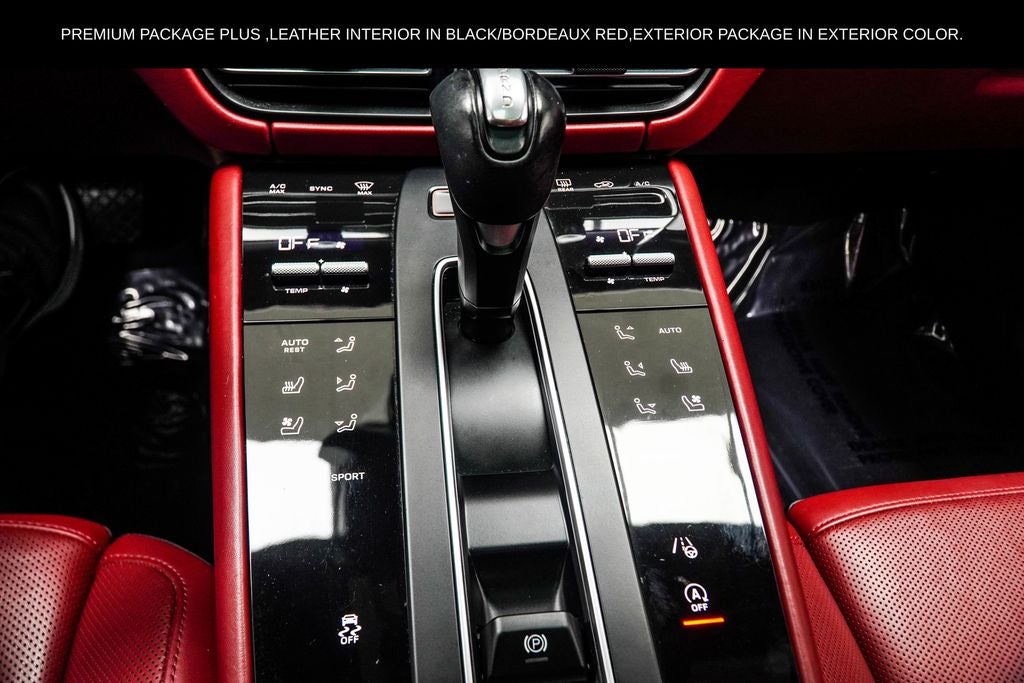 2023 Porsche Macan Base