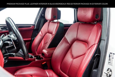 2023 Porsche Macan Base