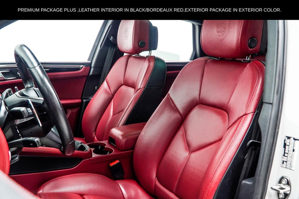 2023 Porsche Macan Base