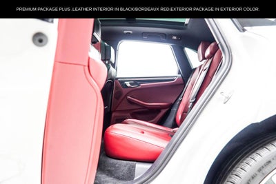 2023 Porsche Macan Base