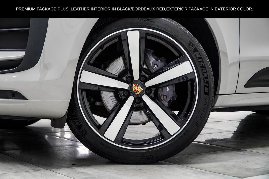 2023 Porsche Macan Base