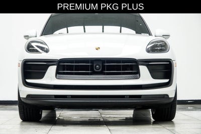 2023 Porsche Macan Base