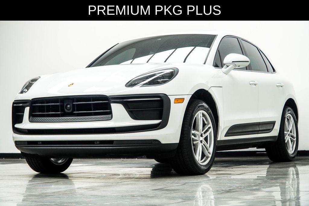 2023 Porsche Macan Base