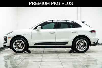 2023 Porsche Macan Base