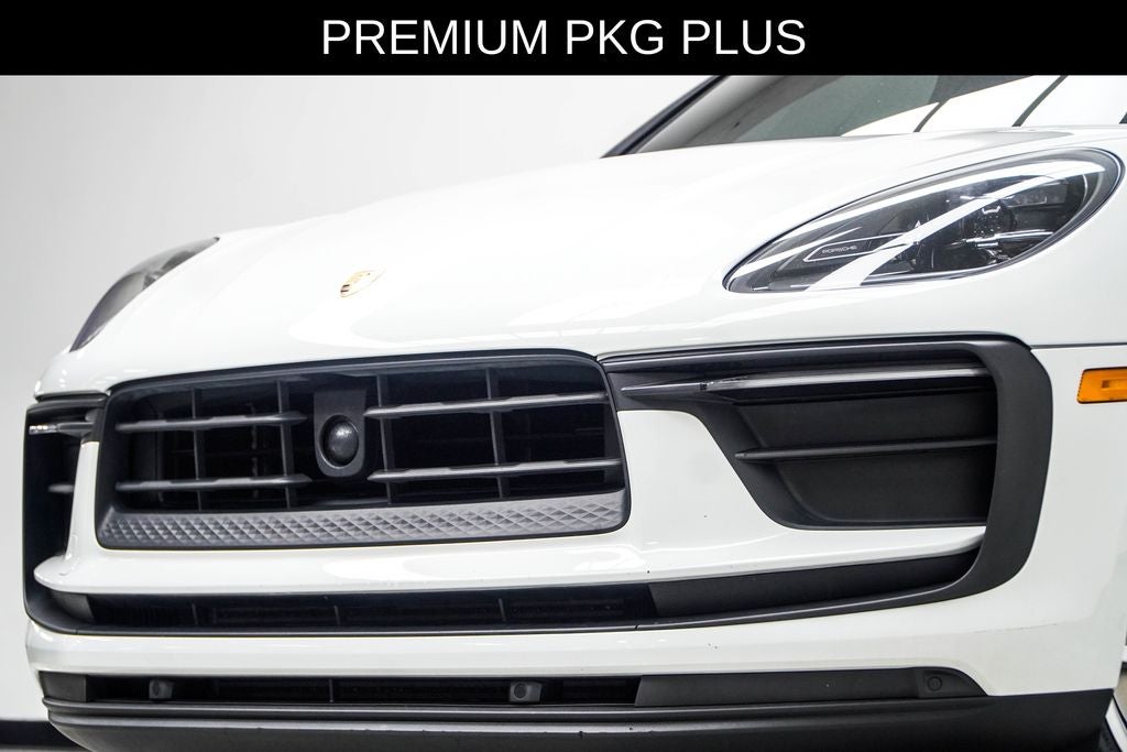 2023 Porsche Macan Base