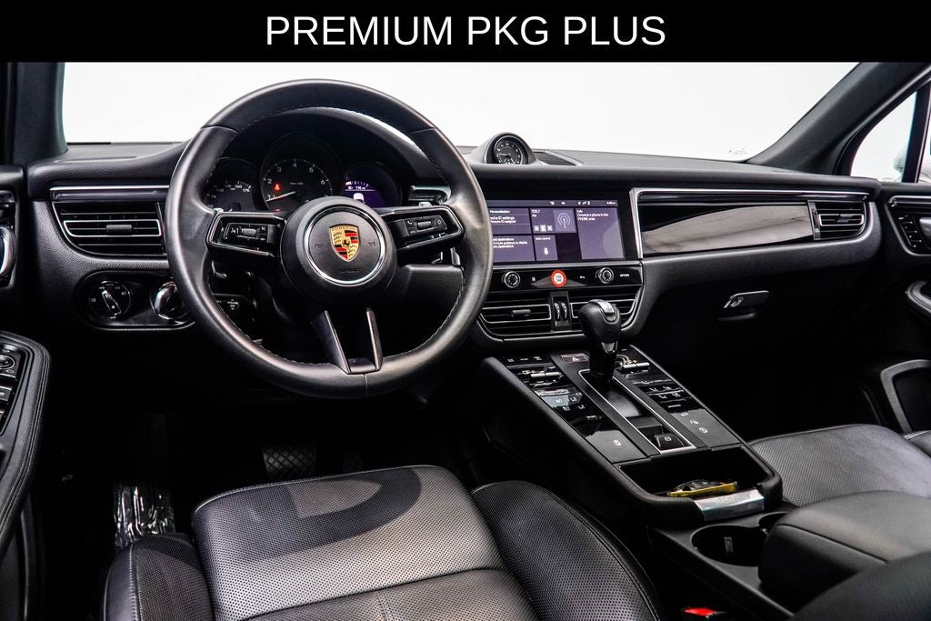 2023 Porsche Macan Base