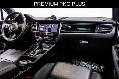 2023 Porsche Macan Base