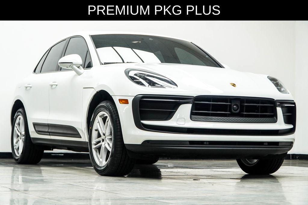 2023 Porsche Macan Base