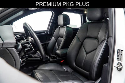 2023 Porsche Macan Base