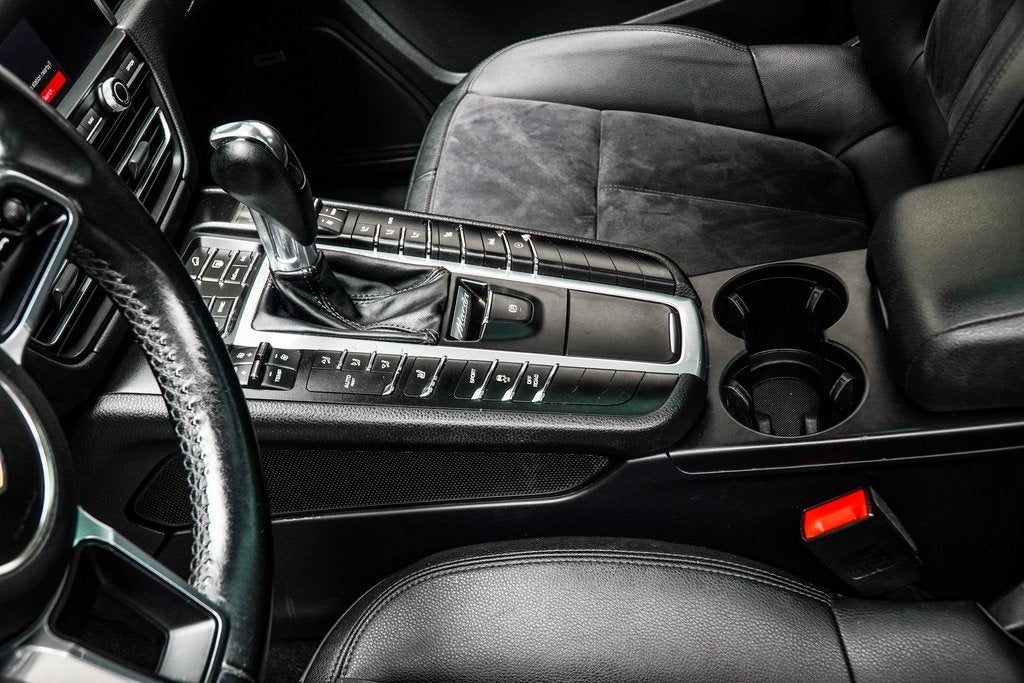 2019 Porsche Macan Base