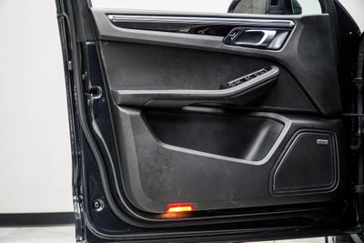 2019 Porsche Macan Base