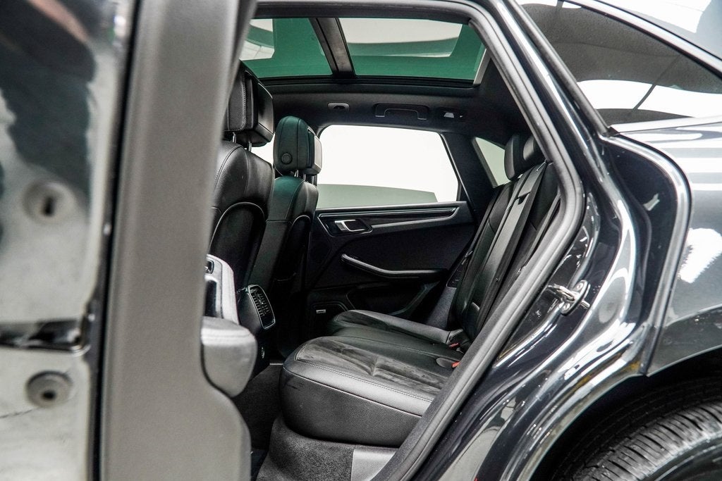 2019 Porsche Macan Base