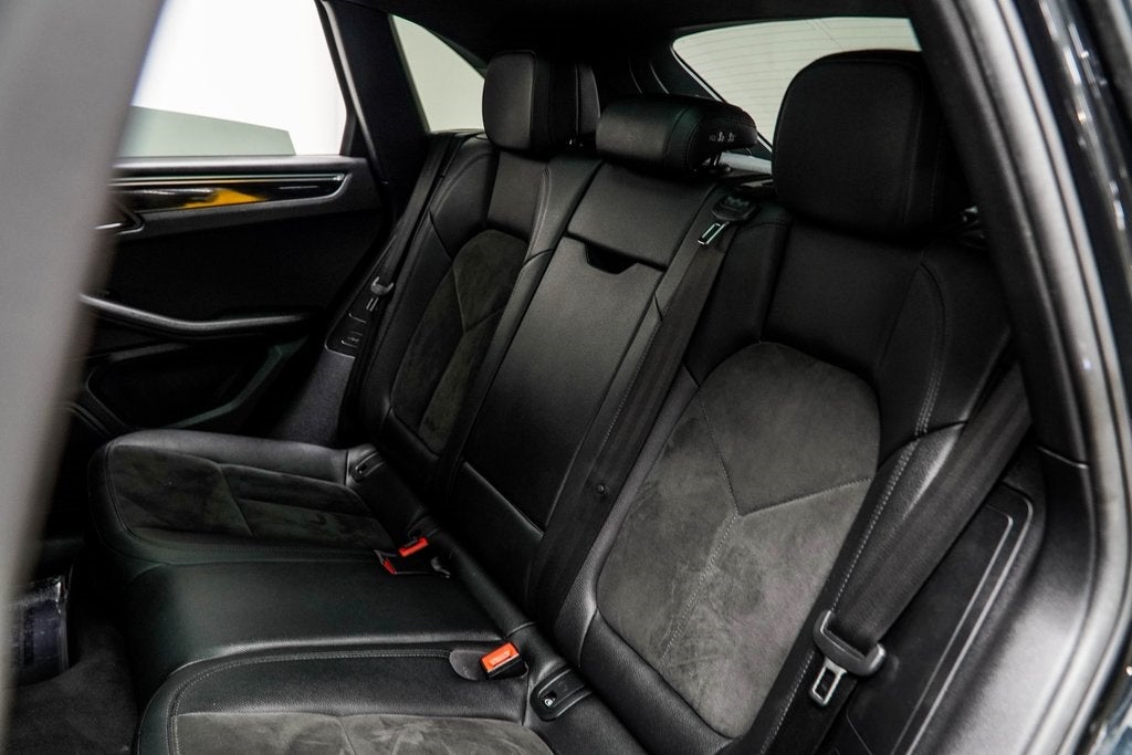 2019 Porsche Macan Base