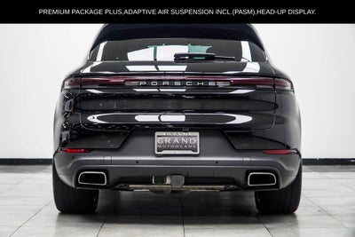 2024 Porsche Cayenne Base
