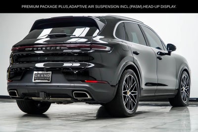 2024 Porsche Cayenne Base