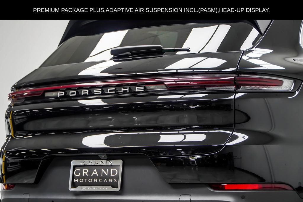 2024 Porsche Cayenne Base
