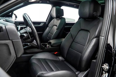 2024 Porsche Cayenne Base