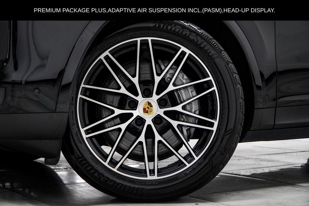 2024 Porsche Cayenne Base