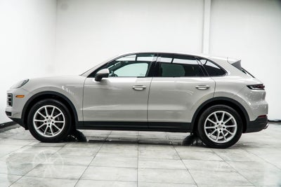 2024 Porsche Cayenne Base