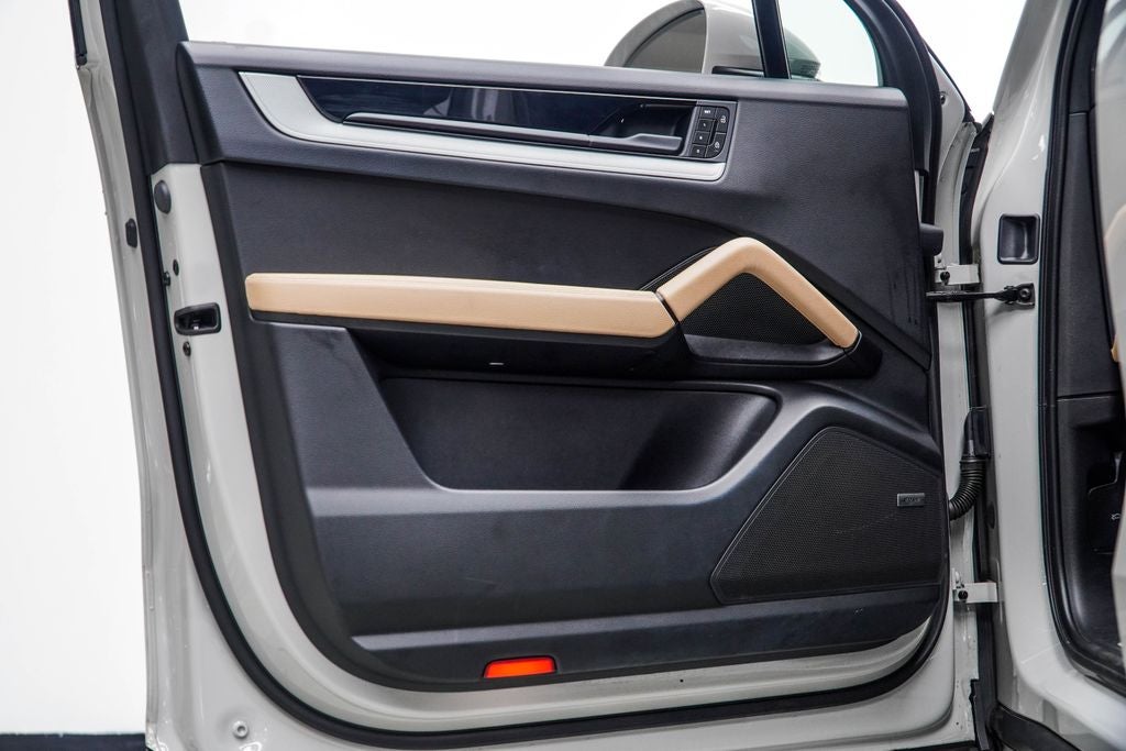 2024 Porsche Cayenne Base