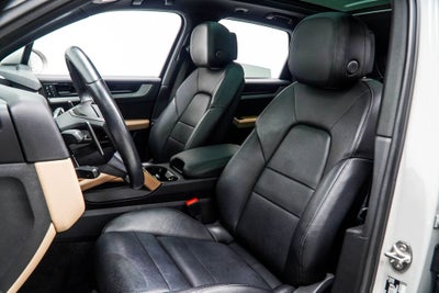 2024 Porsche Cayenne Base
