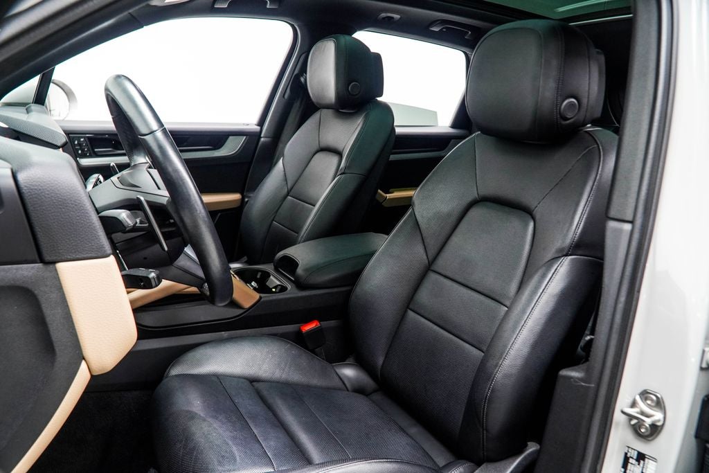 2024 Porsche Cayenne Base