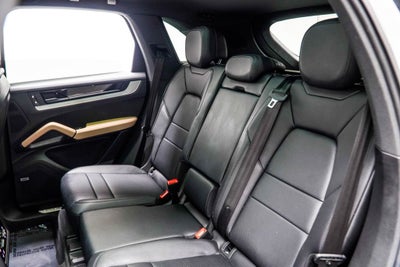 2024 Porsche Cayenne Base