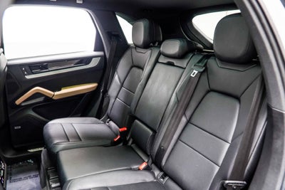 2024 Porsche Cayenne Base