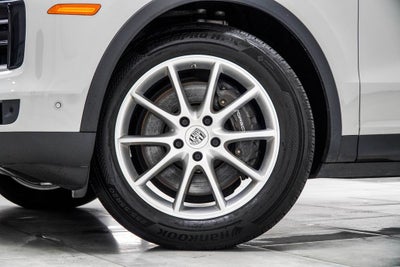 2024 Porsche Cayenne Base