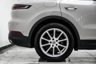 2024 Porsche Cayenne Base