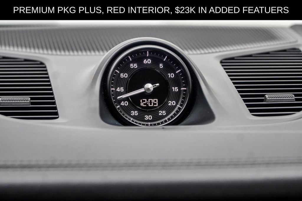 2024 Porsche Cayenne E-Hybrid Base