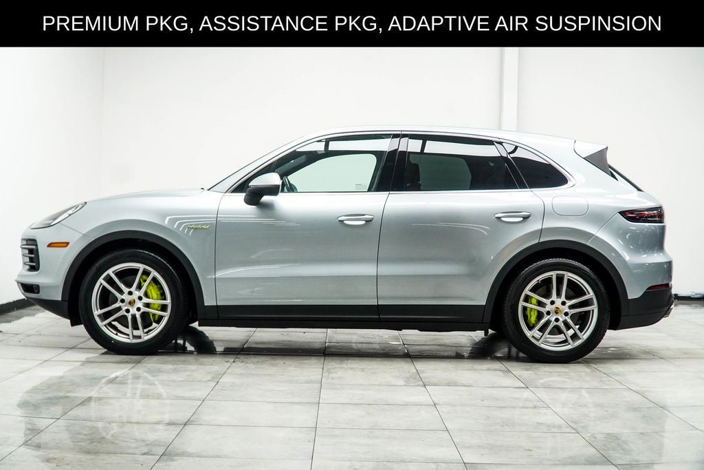 2023 Porsche Cayenne E-Hybrid Base