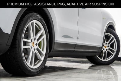 2023 Porsche Cayenne E-Hybrid Base