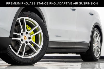 2023 Porsche Cayenne E-Hybrid Base