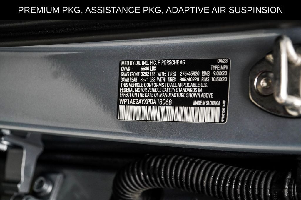 2023 Porsche Cayenne E-Hybrid Base