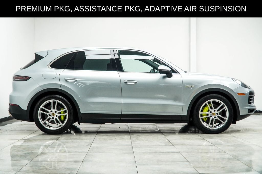 2023 Porsche Cayenne E-Hybrid Base
