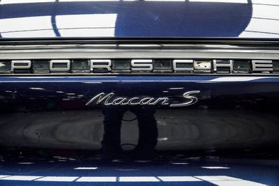 2022 Porsche Macan S